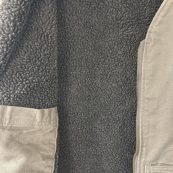 Carhartt Washed Duck Sherpa-Lined Vest for Men - Picture 7 of 8